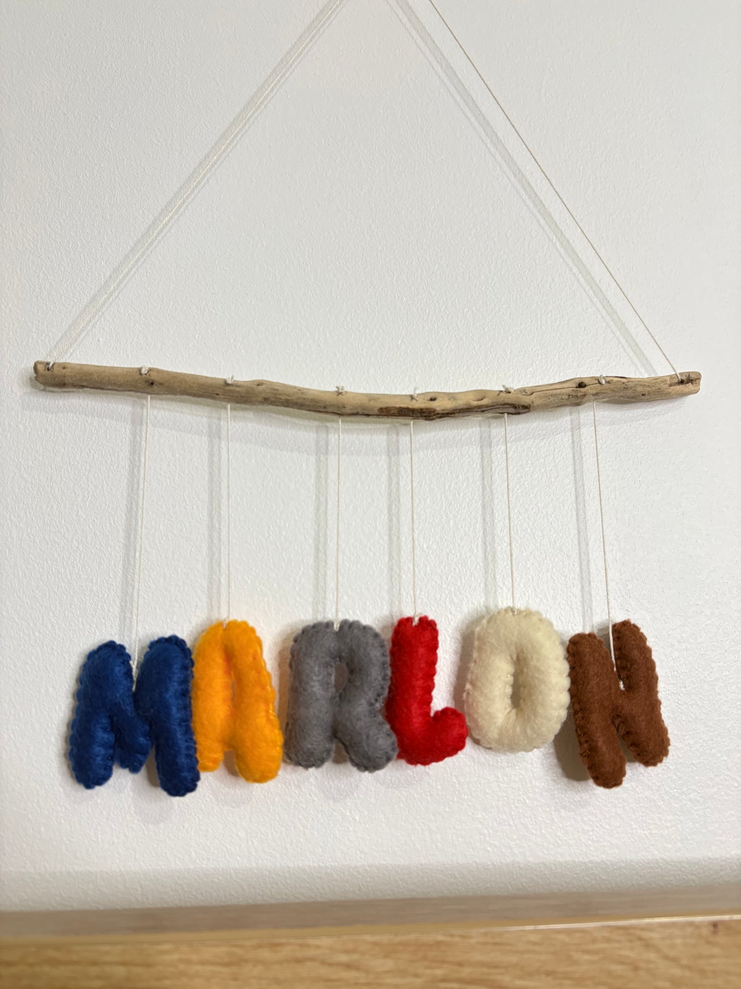 Mon prénom suspendu – Décoration murale personnalisée